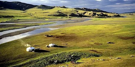 Between War and Peace. Mongolia and the Making of Eurasian Order