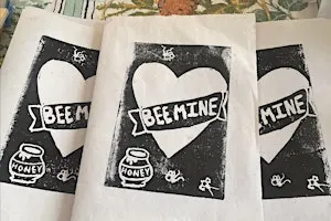 Underground Mini Comix in a Great Big World of DIY Artwork w/ Ivy Rose