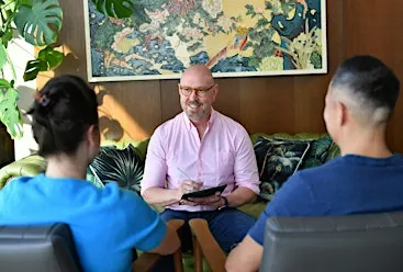 AIA Vitality Hub | Successful Dating: What the Research Tells Us