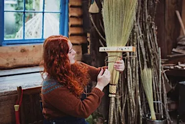 Lunchtime Talk: The Art and Craft of Broom and Brush Making