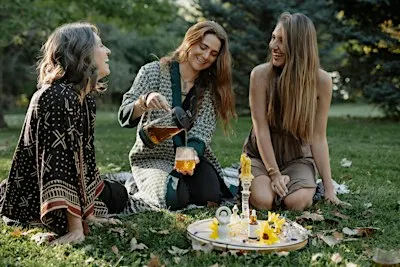 THE MEDICINE PICNIC: Root Medicine & Equinox Blessings