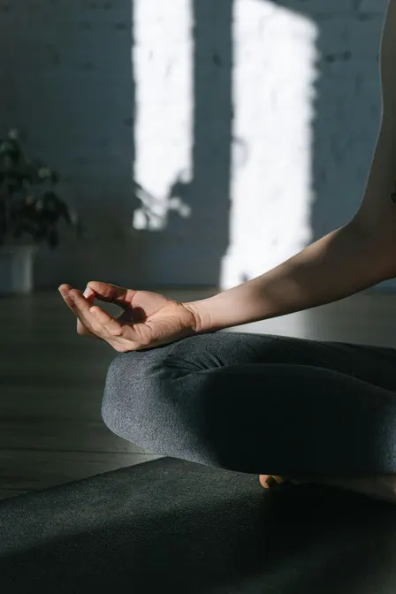 Yin yoga sessie met klankschaal, lunch & Abdij bezoek
