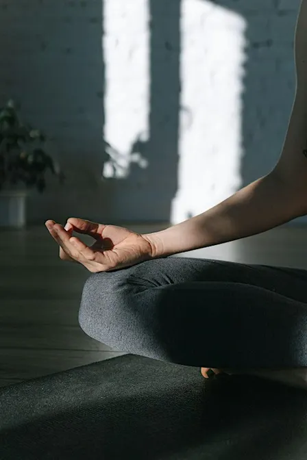 Yin yoga sessie met klankschaal, lunch & Abdij bezoek