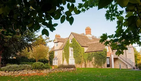 Guides for Brides Networking Event at voco® Oxford Spires Hotel