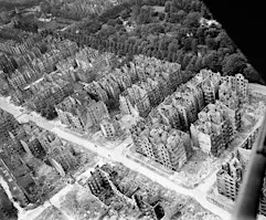 Port Cities as Cosmopolitan Places? Hanseatic Cities in the Wake of Nazism