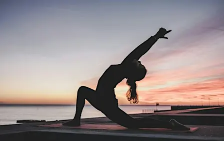 正念瑜珈 Mindful Yoga (90mins)