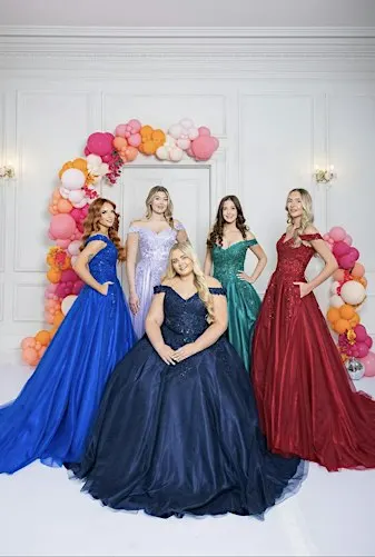 AmeliiaBea Prom Catwalk
