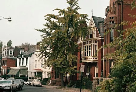 Downtown Norfolk Historic Walking Tour