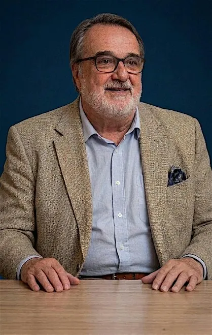 Dr José-Ramón Pérez-Accino - A Re-evaluation of the Royal Cache (Hybrid)