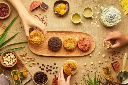 Build your own Mooncake: A Chinese Mid-Autumn Celebration