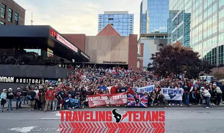 Traveling Texans Final Game Ever at Old Nissan Stadium