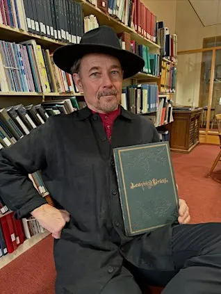 The Walt Whitman Experience: Leaves of Grass