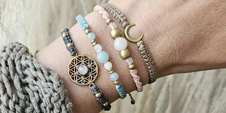 Schmuck Workshop: Armband / Fußband mit Edelsteinen knüpfen