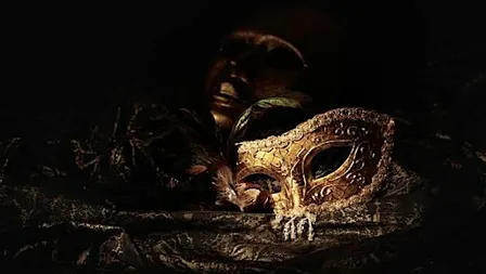 NYE Masquerade Ball - Baile de Máscaras: Passagem de Ano |