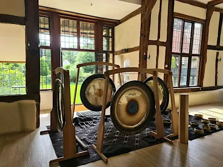 Deep Relaxation Soundbath in a Beautiful Historic Building