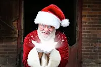 Santa arrives at The Vineyard at Hershey!