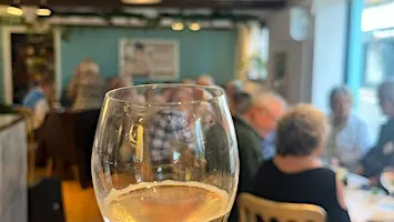 Stratford Singles’ Quiz Night (Ages 60s & 70s) @ Café Cocktail