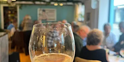 Stratford Singles’ Quiz Night (Ages 60s & 70s) @ Café Cocktail