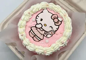 Hello kitty Cake decorating workshop (savour Kilkenny)