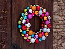 Recycle & Renew | Christmas Bauble Wreath Workshop