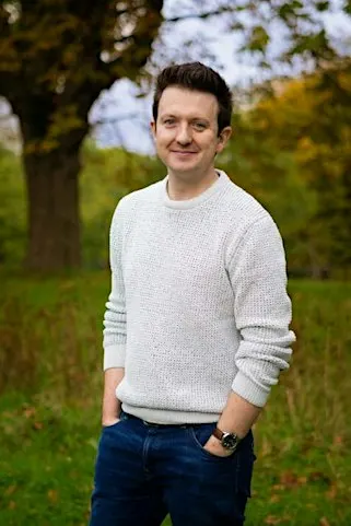 An Evening with Tom Hindle