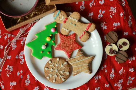 Christmas biscuit decorating