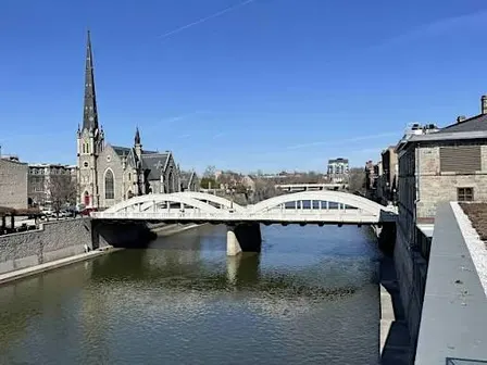 Movie and Adventure in Cambridge | Private Micro Cinema + City Walk
