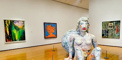 Guided Tour at the Akron Art Museum
