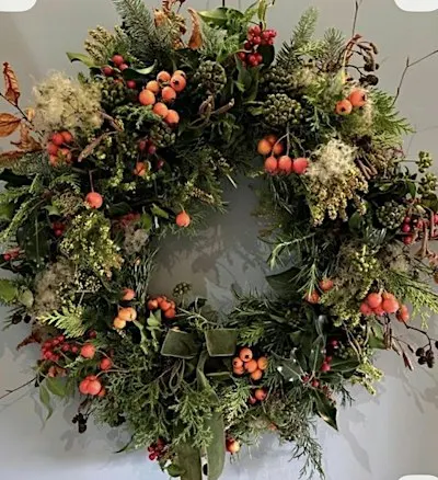 Autumn gatherings door wreath workshop