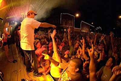 The Block Fall Fest - Johnny Holm Band