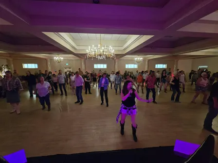 Line Dancing with Line Dancing Lisa