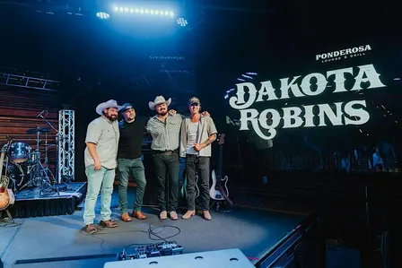 Dakota Robins