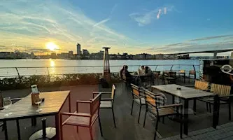 Southampton Business Networking at Quayside Wine Bar