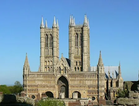 RETROFITTING TRADITIONAL AND HISTORIC BUILDINGS