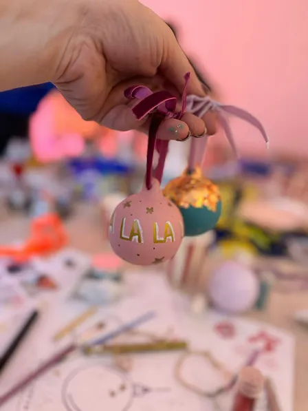DEC YOUR BAUBLES - Paint and Sip ceramic baubles, Christmas Workshop.