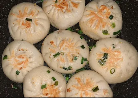 Chinese cooking with Christina - Pork bao with wombok