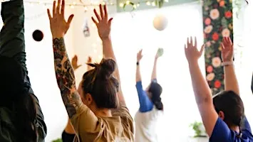 Yoga Flow | Pay-What-You-Can | Xóchiyapa Yoga