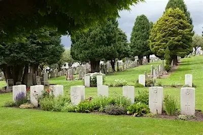 The Commonwealth War Graves Commission