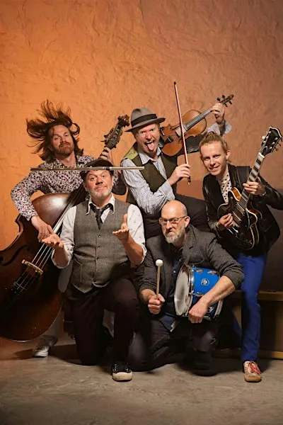 Sheelanagig plus support