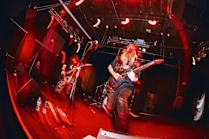 HEAVY METAL DESTRUCTION @THE FLYING V