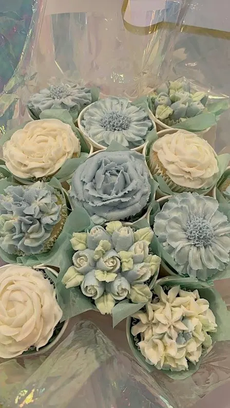 Cupcakes and Cocktails