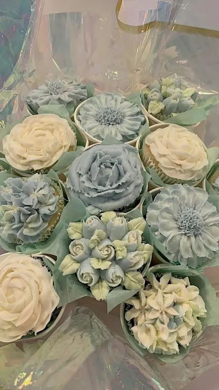 Cupcakes and Cocktails