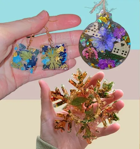 BRSHES, Christmas Special Pressed Flower Epoxy Resin Workshop! Edinburgh