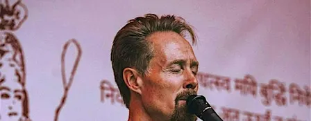 Live music & Yoga