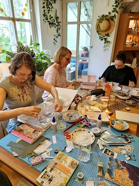Scrapbooking & Journal Decorating Workshop | Kreativer Wohlfühl-Nachmittag