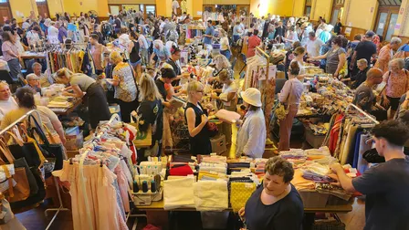 Sydney Destash Market