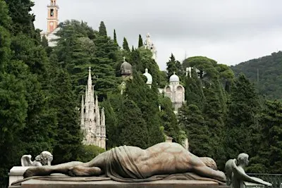 PERCORSO 5 - Dormono sulla collina: il boschetto irregolare