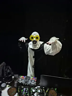 HALLOWEEN MASSAOKE & DISCO