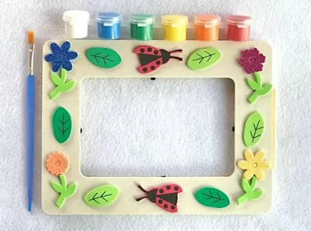 Family Craft: Picture Frames