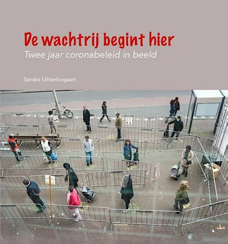 Lezing: De wachtrij begint hier – terugkijken op de coronacrisis